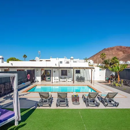 Burgado By Playa Blanca (Lanzarote)